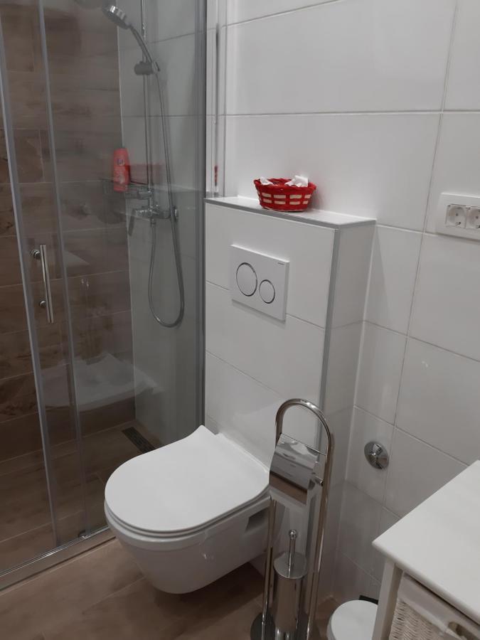 Studio Apartman Lena أوماغ المظهر الخارجي الصورة