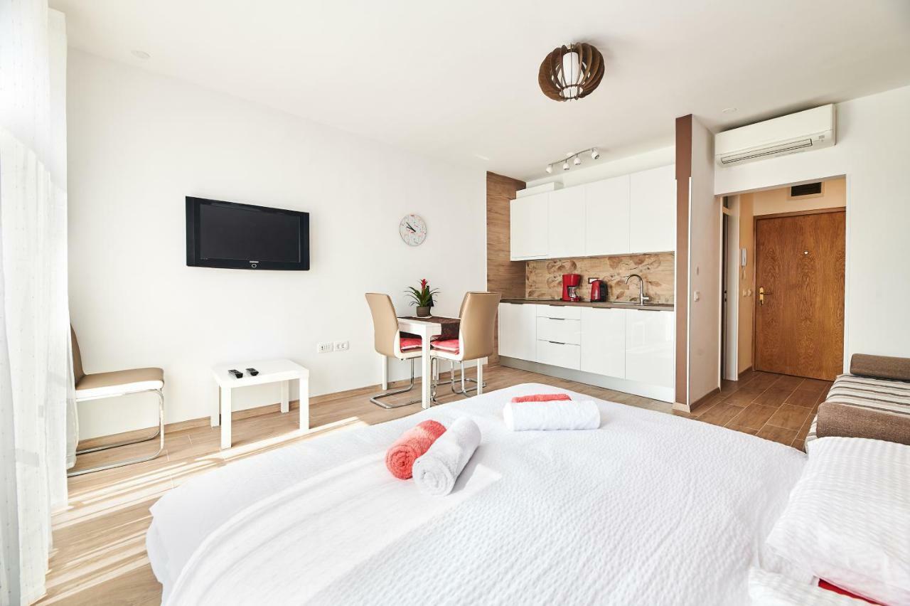 Studio Apartman Lena أوماغ المظهر الخارجي الصورة