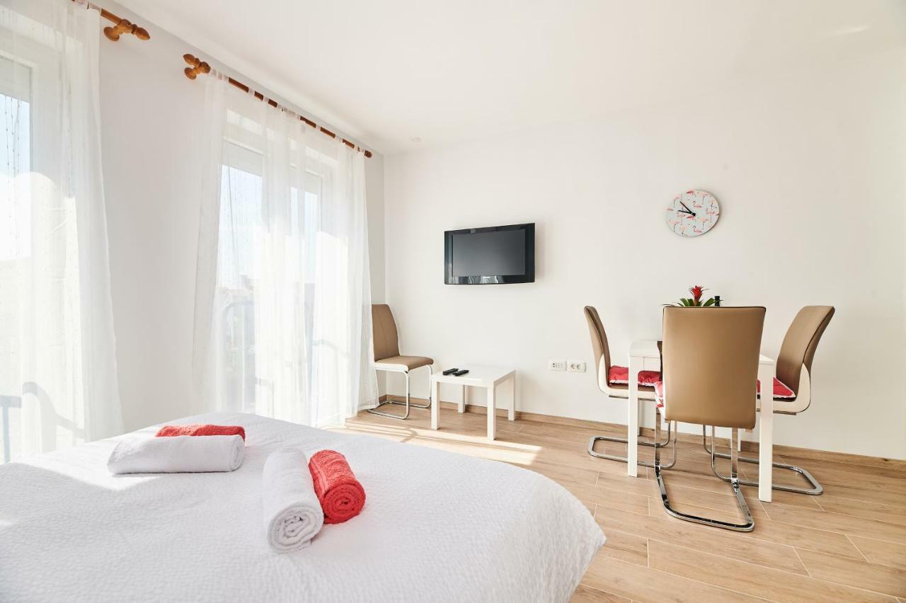 Studio Apartman Lena أوماغ المظهر الخارجي الصورة